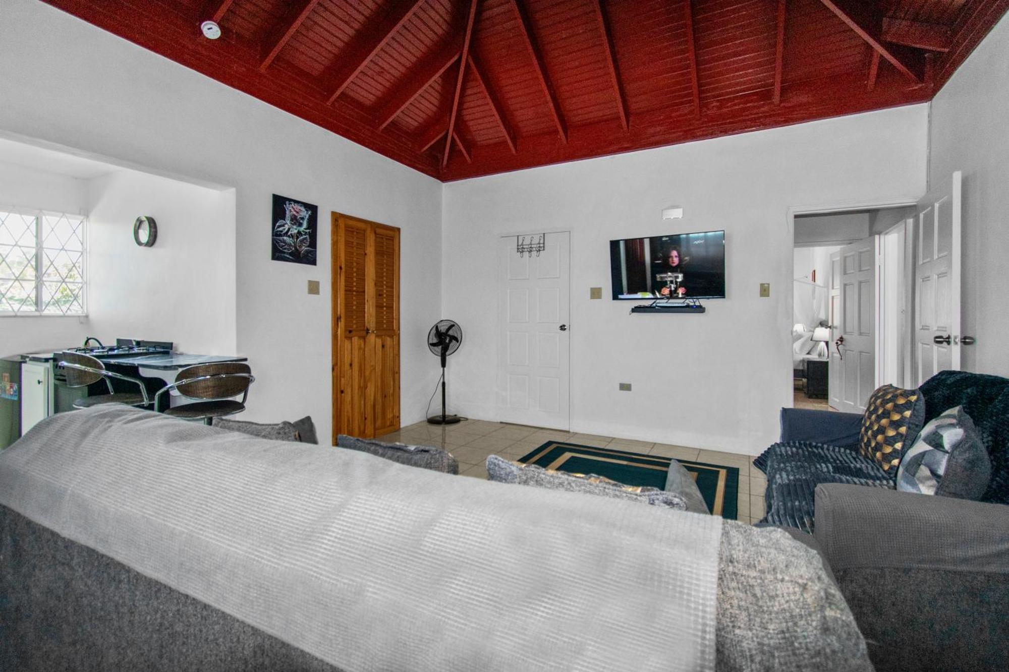 Harriott Heights Apartman Mandeville Kültér fotó